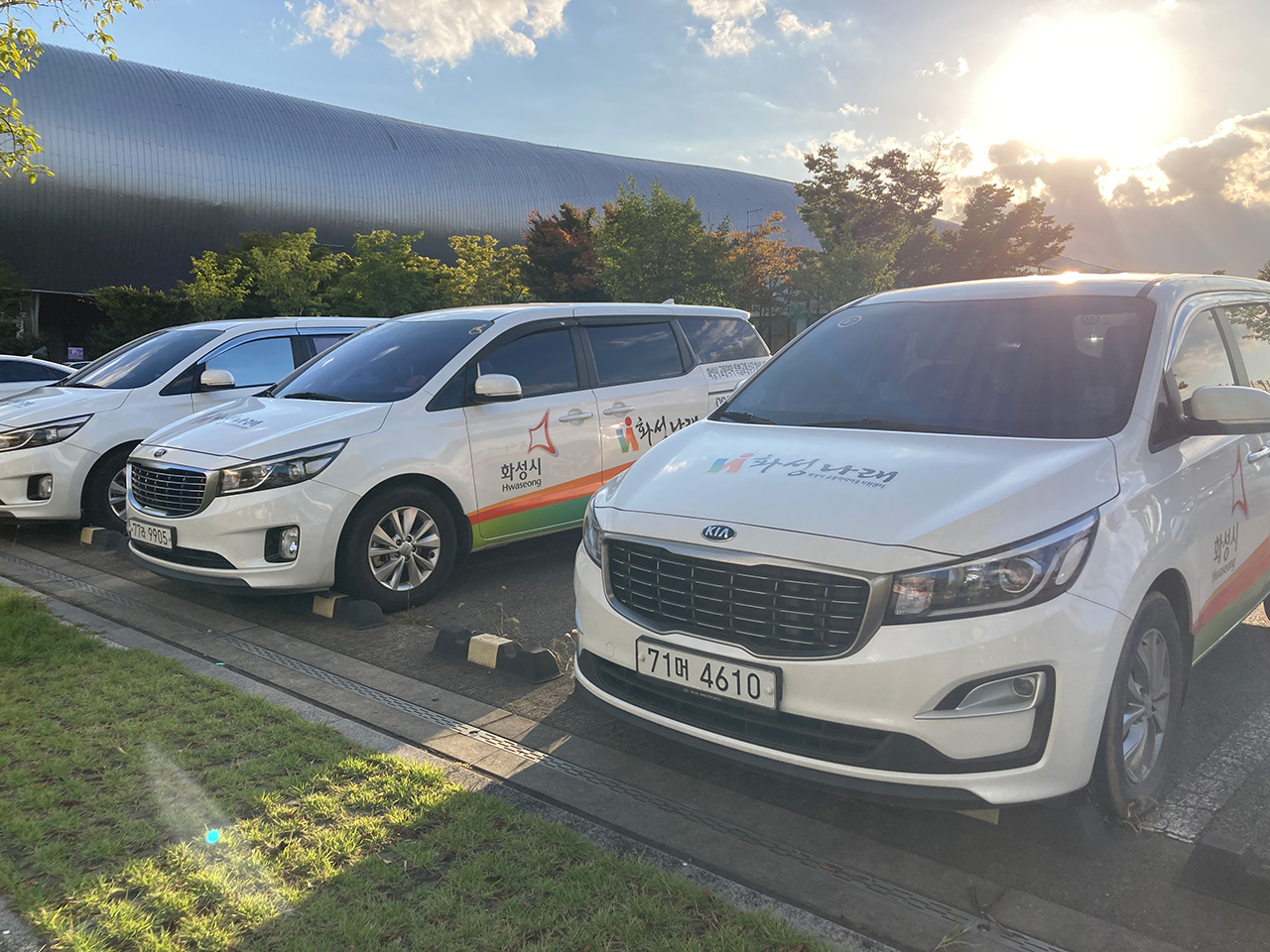 차량 외관 전면, 기아 그랜드 카니발